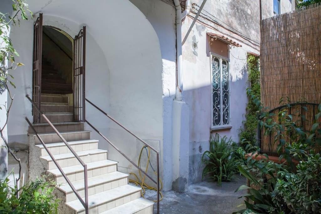 カステッランマーレ・ディ・スタービアCasa Panoramicaアパートメント エクステリア 写真